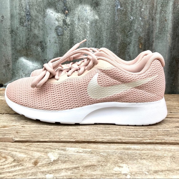 Nike Shoes - Nike Women’s Tanjun Running Shoes Sneakers Beige